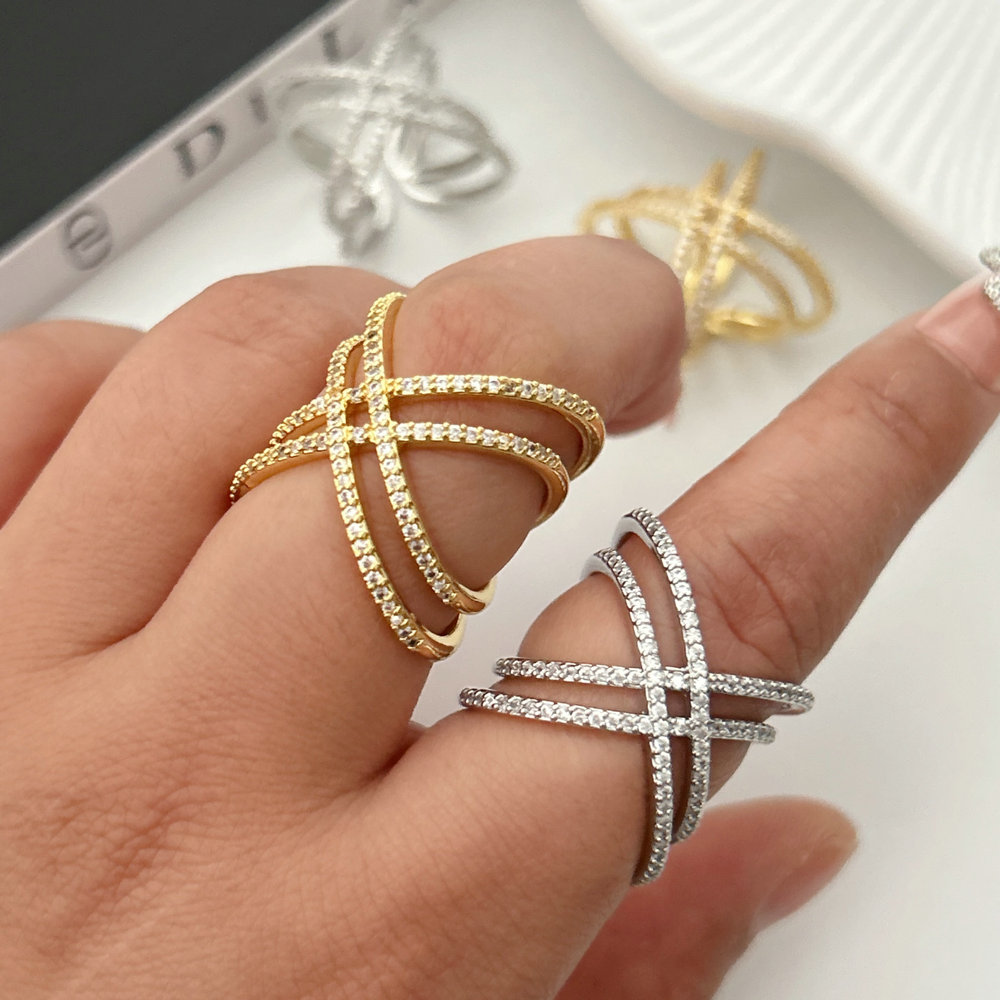 Pave zircon cross ring