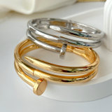 Chunky nail cuff
