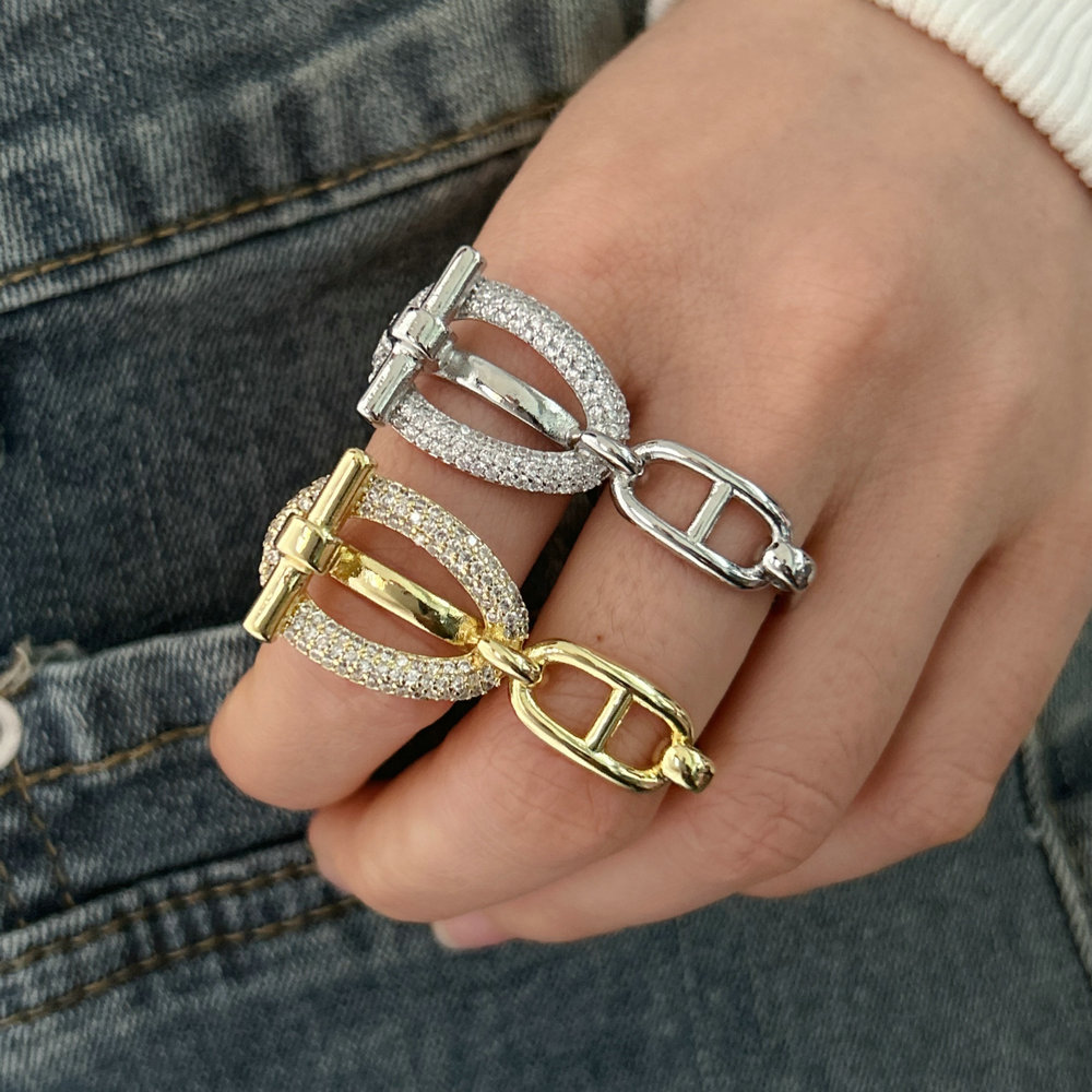 Chunky pig nose ring