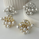 Chunky pearl ring
