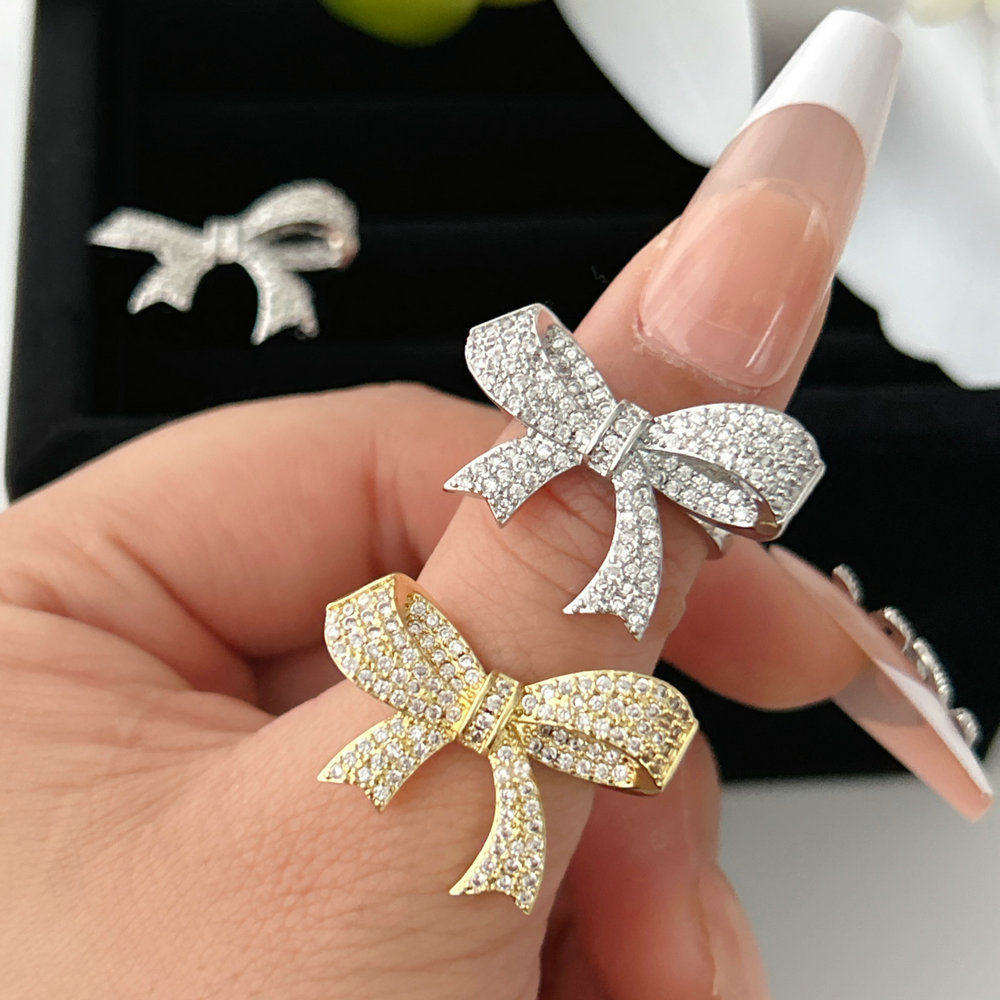 Pave bow ring