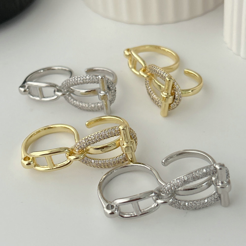 Chunky pig nose ring