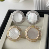 Round shell earrings