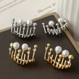 Fashion pearl earrings