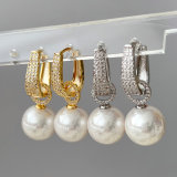 Pearl drop fashion earrings