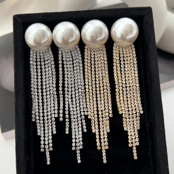 Pearl chain tassel earrings