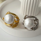 Leaf pearl ring
