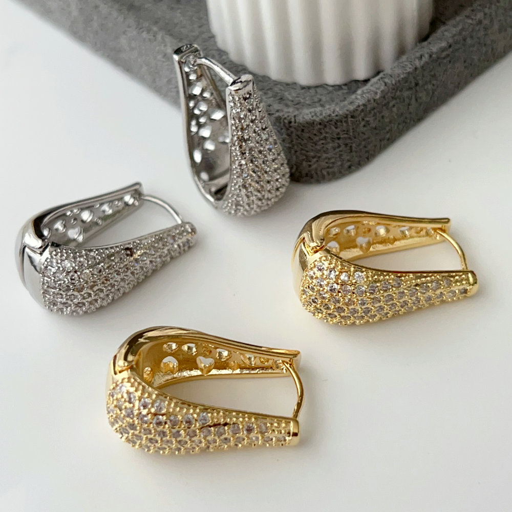 Pave zircon hoop