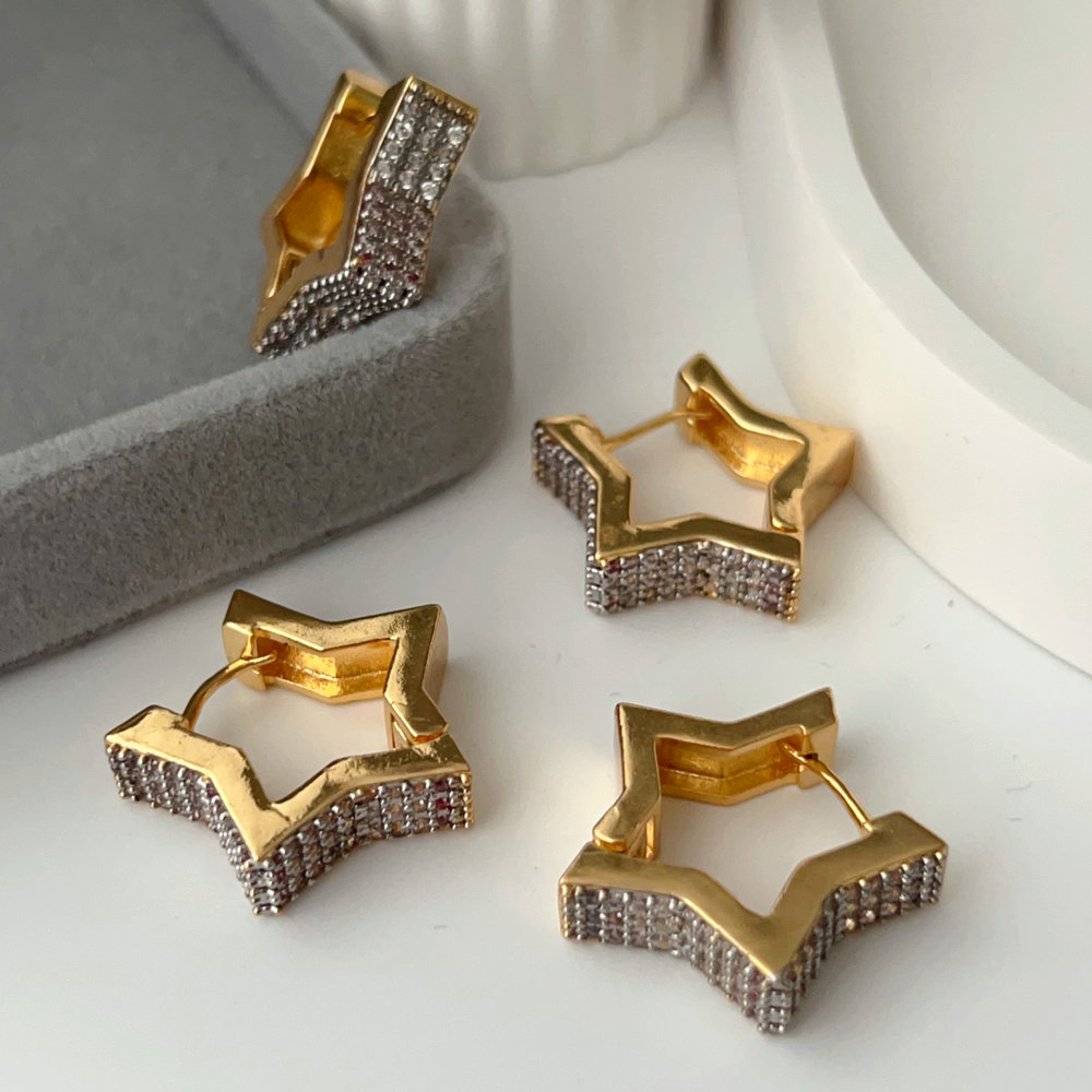Pave zircon star hoop