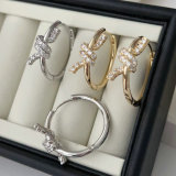 Pave knot hoop