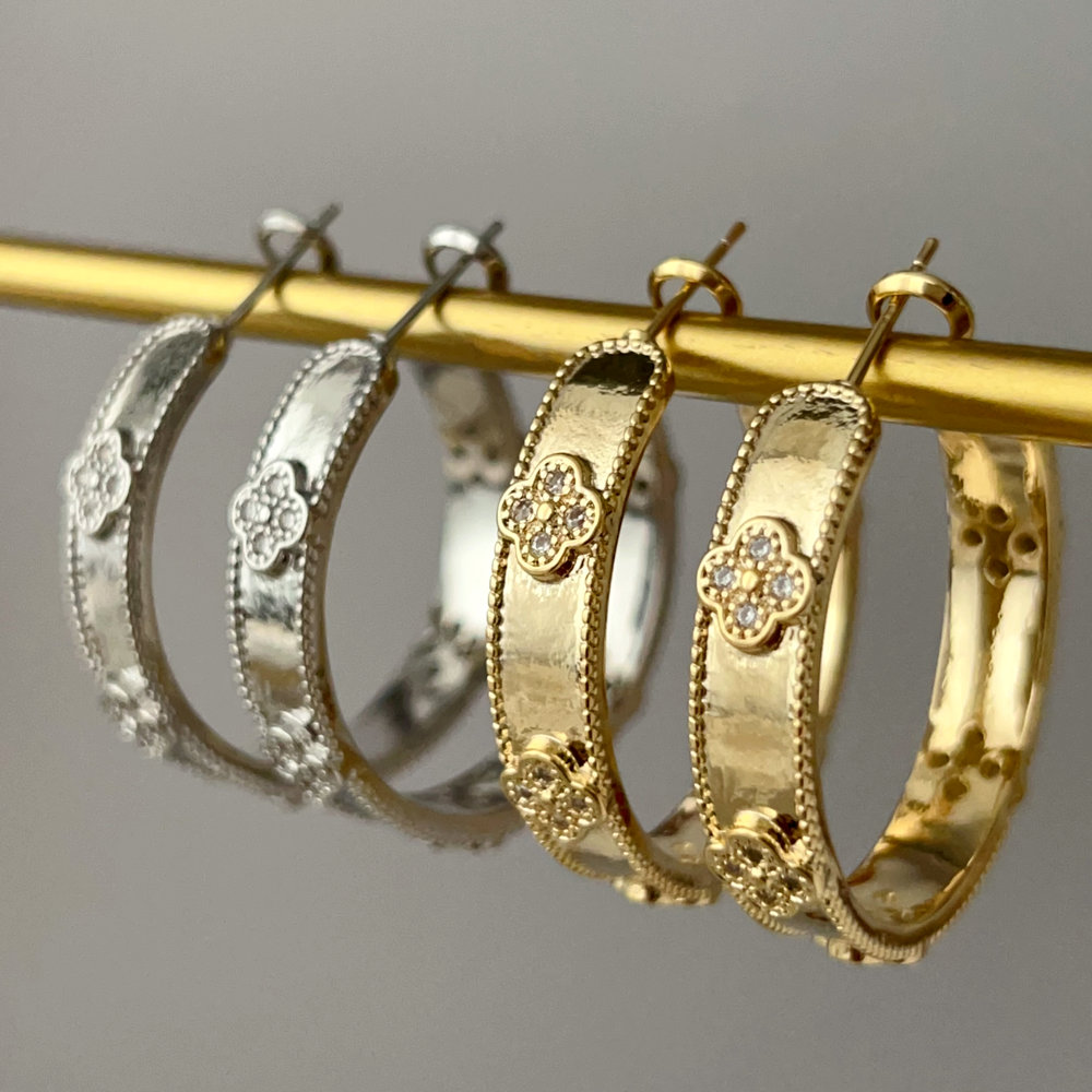 Pave fashion clover hoop