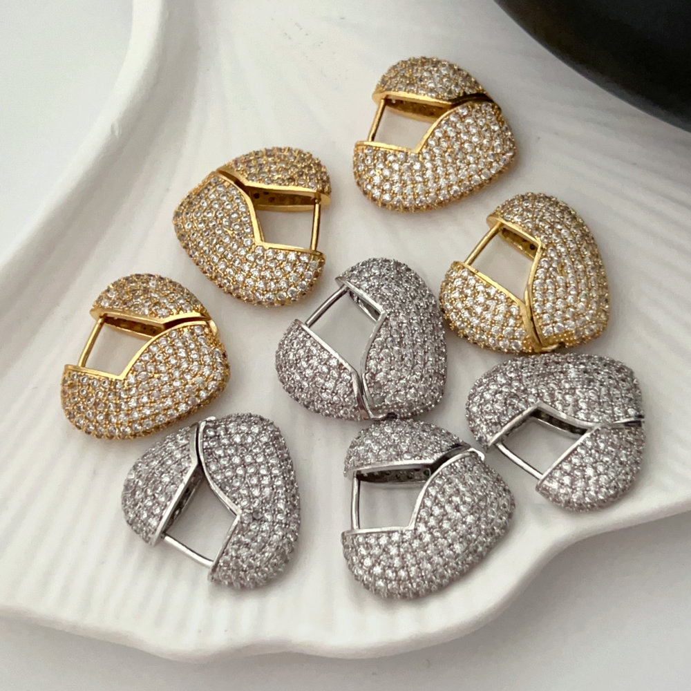 Pave chunky zircon heart earrings