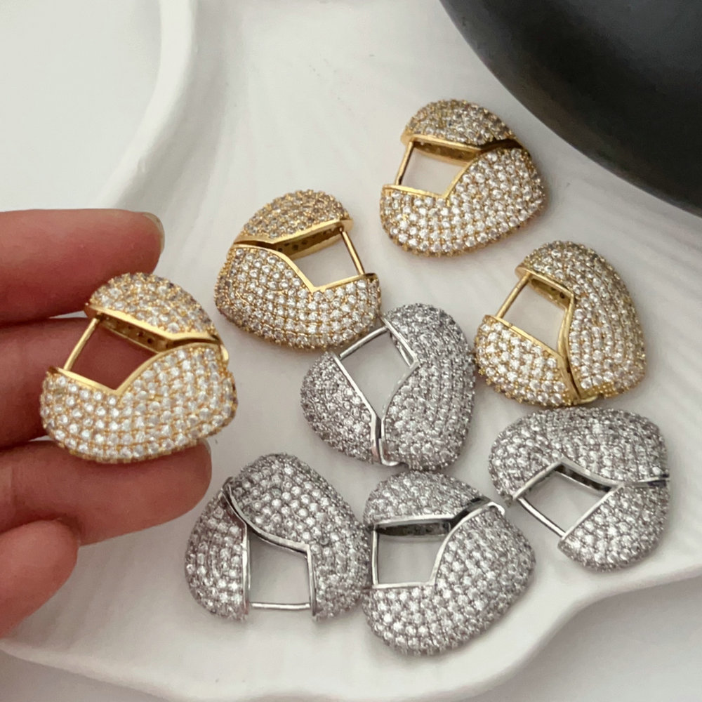 Pave chunky zircon heart earrings