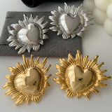 Chunky metal heart earrins