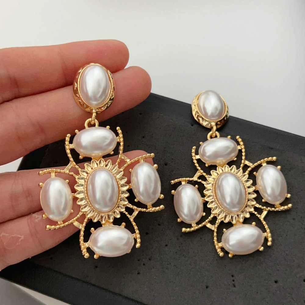 Pearl cross earrings