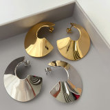 Fashion chunky s shape earrings