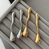 Metal teardrop earrings