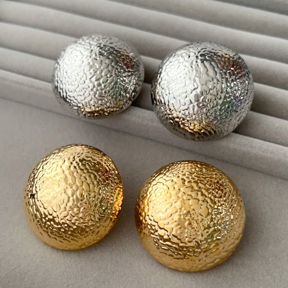 Chunky ball earrings