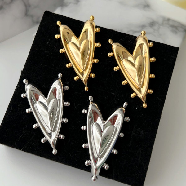 Heart earrings