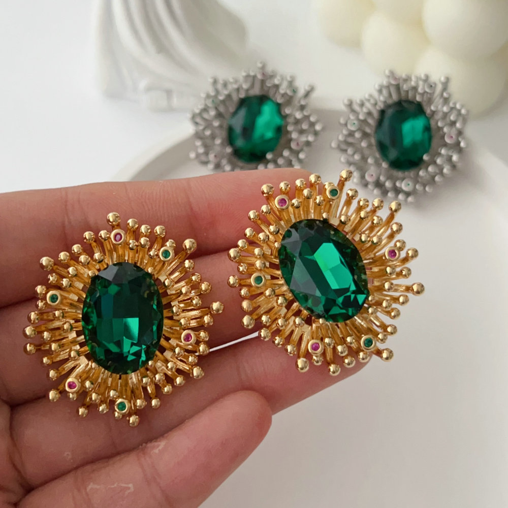 Green sunflower earrings