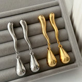 Metal teardrop earrings