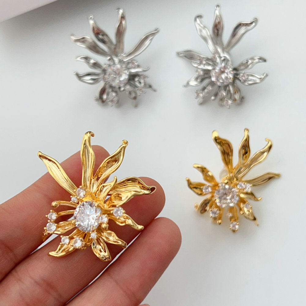 Metal flower earrings