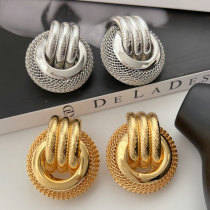 Chunky circle metal earrings