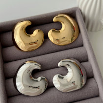 Metal moon chunky earrings