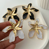 Enamel flower earrings