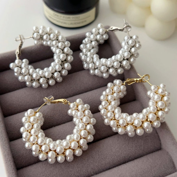 Chunky pearl earrings