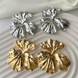 Chunky leaf earrings
