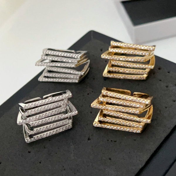 Pave zircon line ring