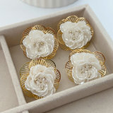 Flower earrings