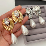 Chunky pearl earrings