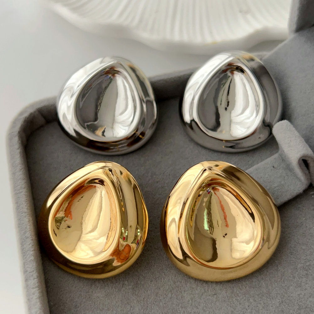 Metal water drop earrings
