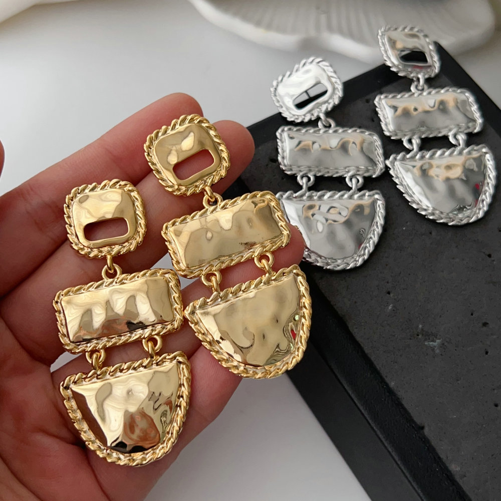 Chunky metal earrings