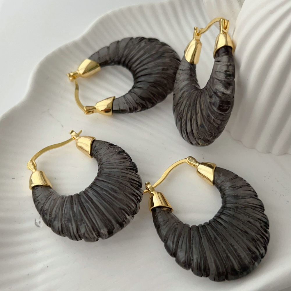 Resin grey earrings