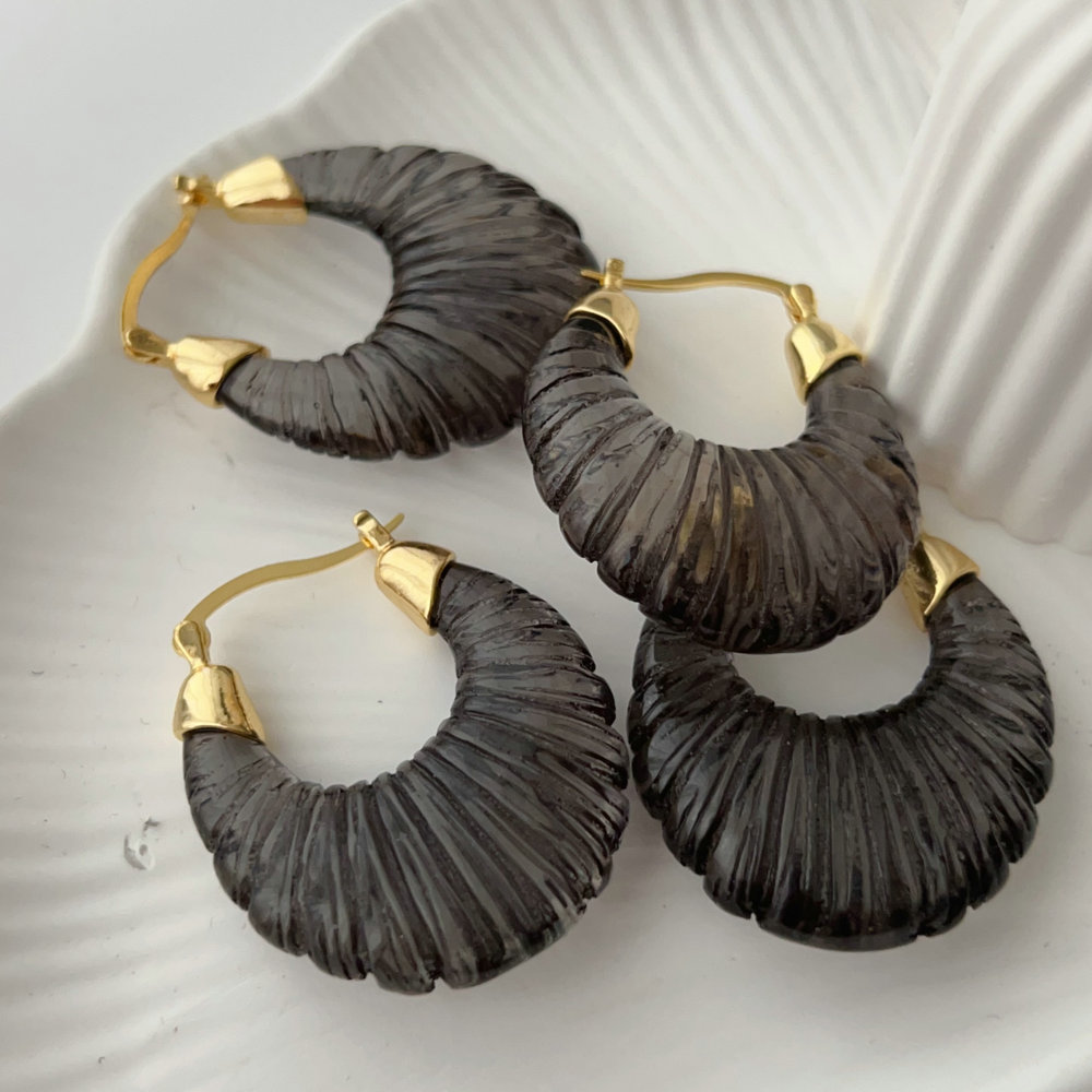 Resin grey earrings