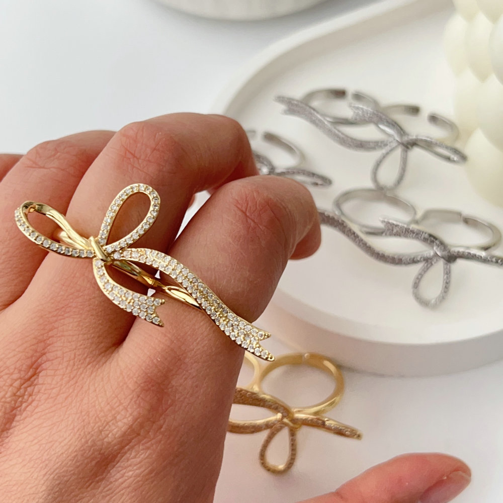 Pave bow ring