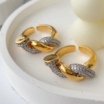 Pave nail ring