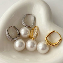 Simple pearl drop earrings