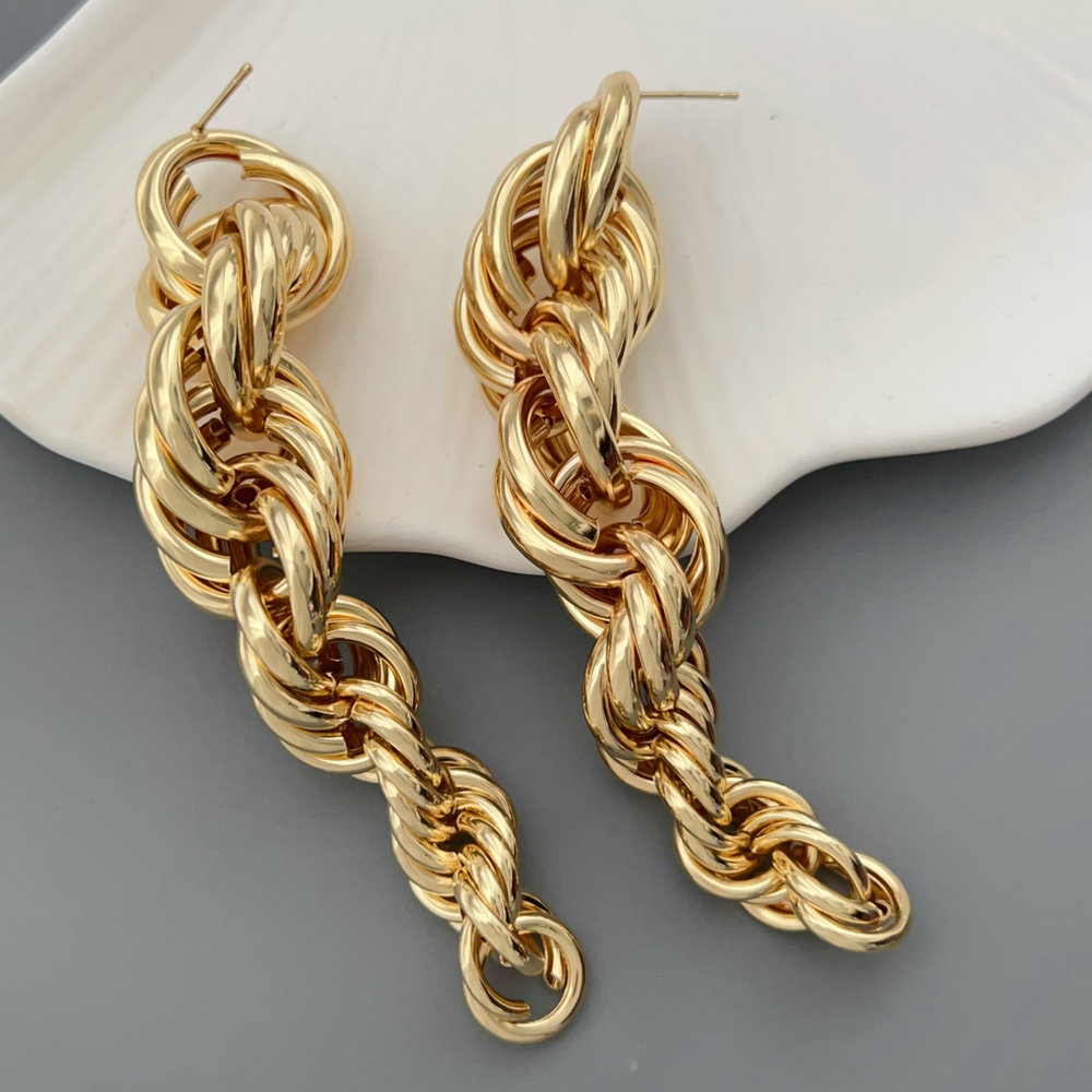 Metal chunky twist earrings