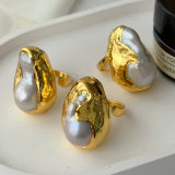 Baroque pearl ring