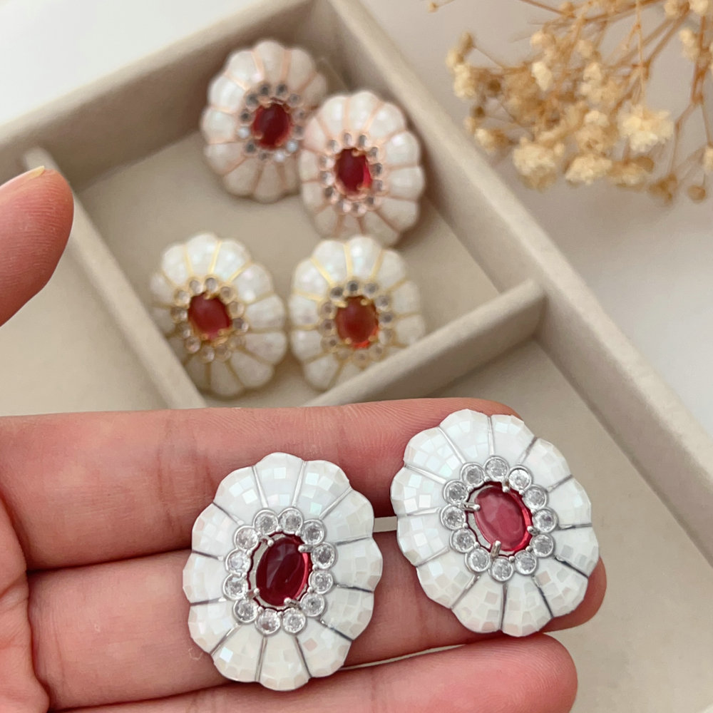 Shell flower earrings
