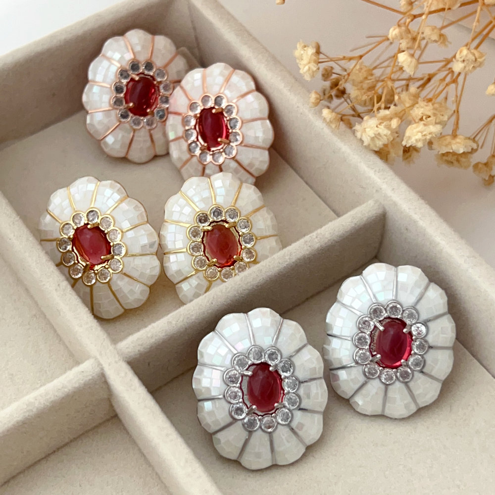 Shell flower earrings
