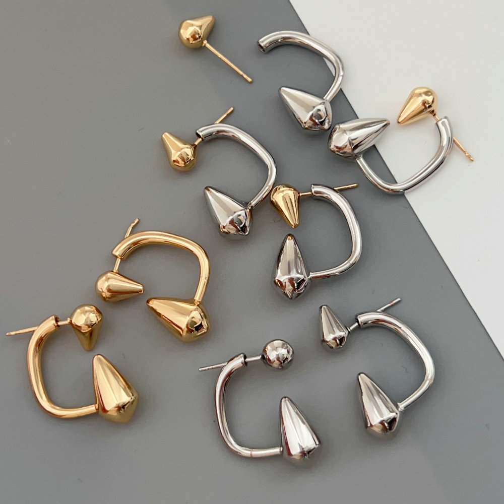 Fashion metal earrings