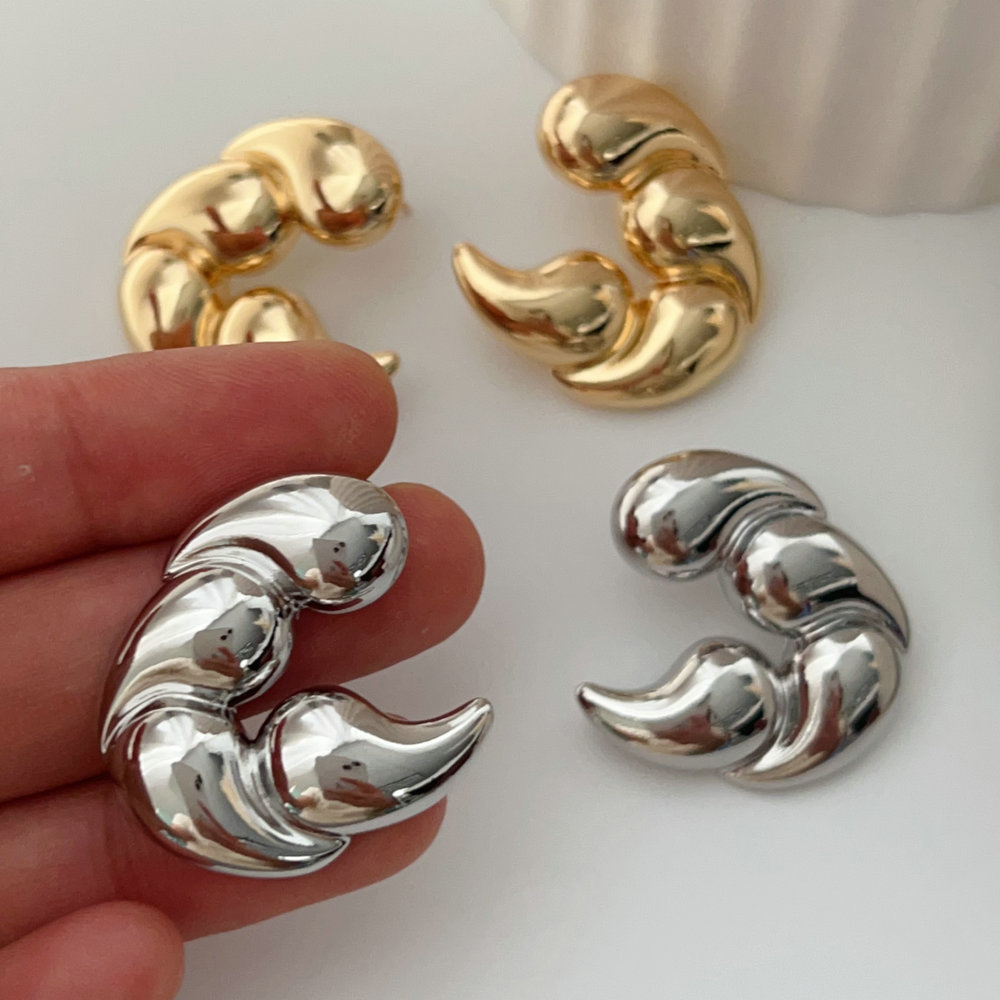 Metal basic earrings
