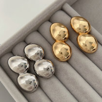 Metal oval earrings