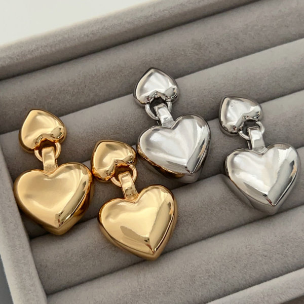 Metal heart earrings
