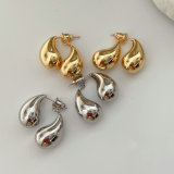 Teardrop earrings